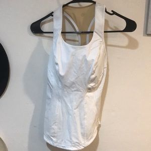 White lululemon tank